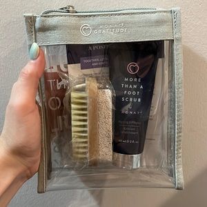 More than a foot scrub set